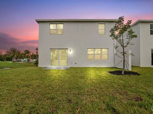Продажа дома по адресу 6275 Tenor Drive - фото 9293546