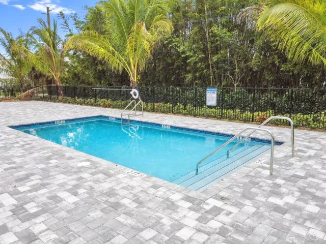 Продажа дома по адресу 6275 Tenor Drive - фото 9293551
