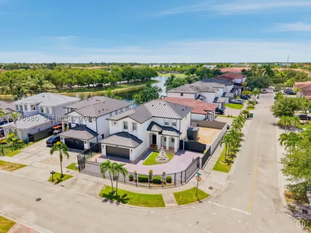 Продажа дома по адресу 15154 SW 20th Ln - фото 9287153