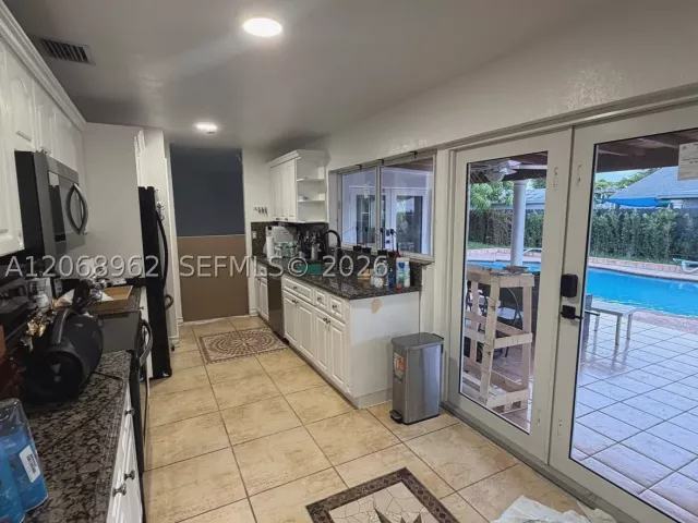 Продажа дома по адресу 15171 SW 70th St - фото 9287229