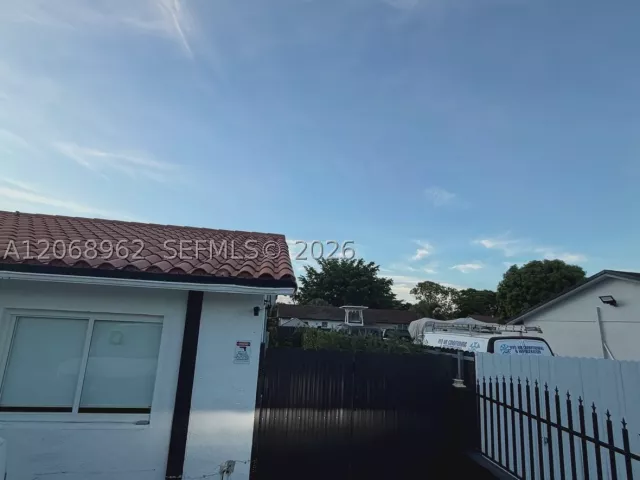 Продажа дома по адресу 15171 SW 70th St - фото 9287215
