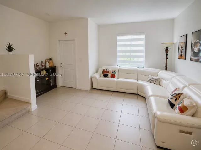 Продажа дома по адресу 18324 SW 148th RD - фото 9287850