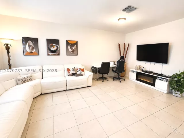 Продажа дома по адресу 18324 SW 148th RD - фото 9287851
