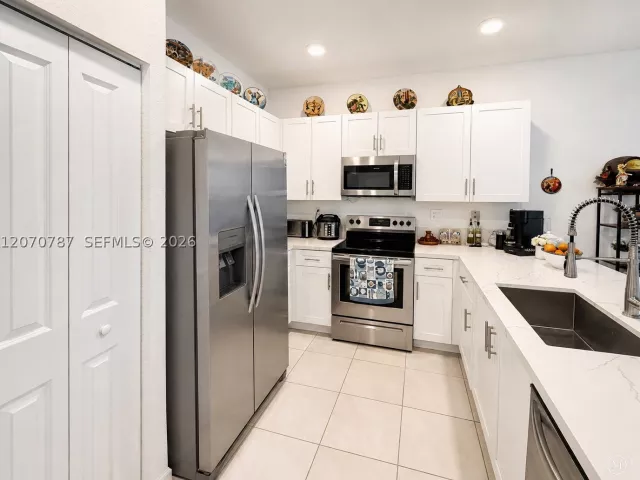 Продажа дома по адресу 18324 SW 148th RD - фото 9287852