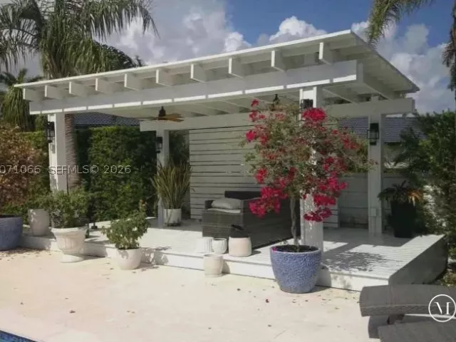 Продажа дома по адресу 19706 SW 130th Ave - фото 9286546