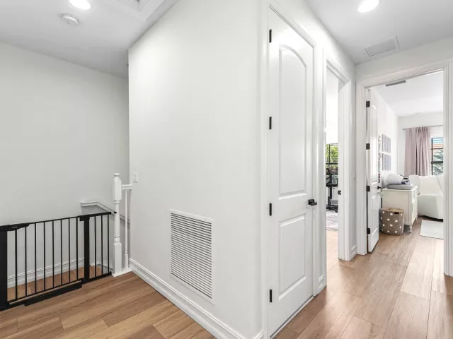 Продажа дома по адресу 10175 Akenside Drive - фото 9360545