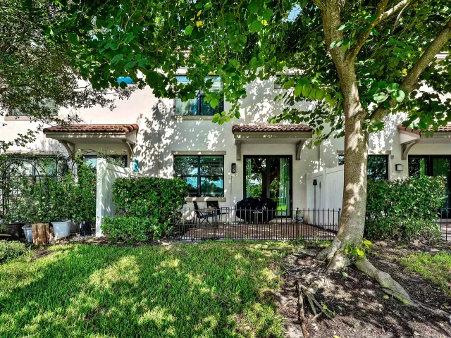 Продажа дома по адресу 10175 Akenside Drive - фото 9360550