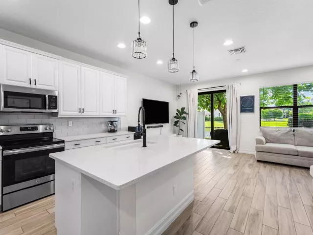 Продажа дома по адресу 10175 Akenside Drive - фото 9360527