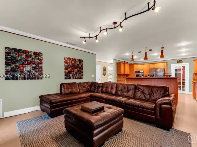 Продажа дома по адресу 4812 Van Buren St - фото 9293056