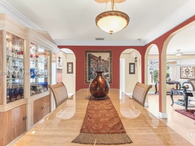 Продажа дома по адресу 4812 Van Buren St - фото 9293064