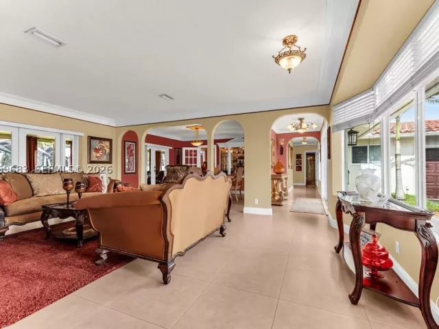Продажа дома по адресу 4812 Van Buren St - фото 9293069