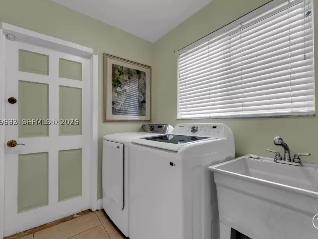 Продажа дома по адресу 4812 Van Buren St - фото 9293086
