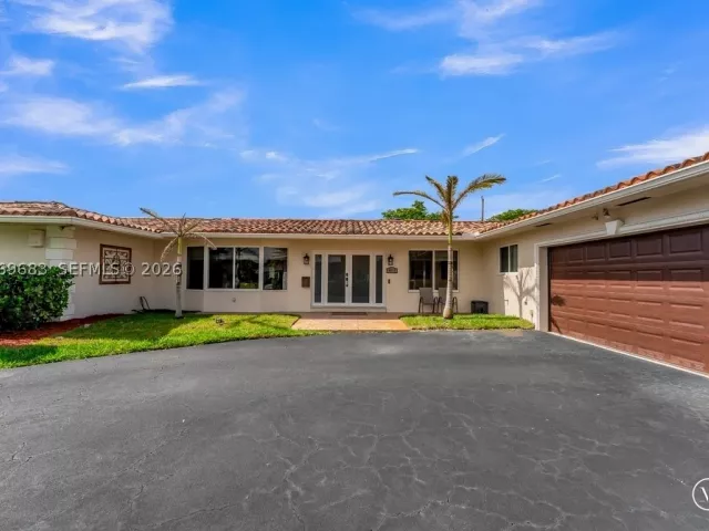 Продажа дома по адресу 4812 Van Buren St - фото 9293087
