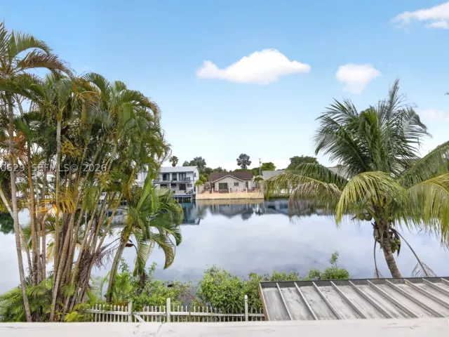 Продажа дома по адресу 8210 SW 96th Ct - фото 9291497