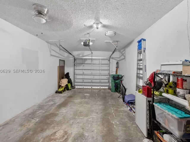 Продажа дома по адресу 8210 SW 96th Ct - фото 9291522
