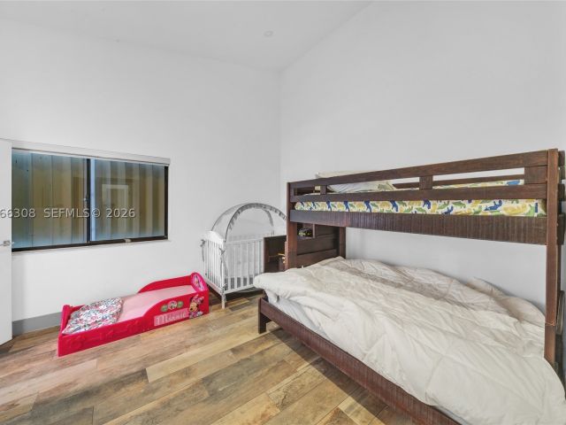 Продажа дома по адресу 5811 SW 33rd Ter - фото 9305904