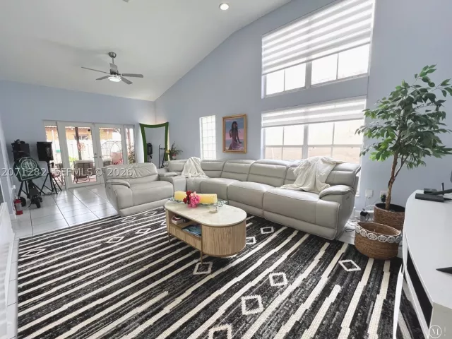Продажа дома по адресу 13249 NW 9 LN - фото 9301934