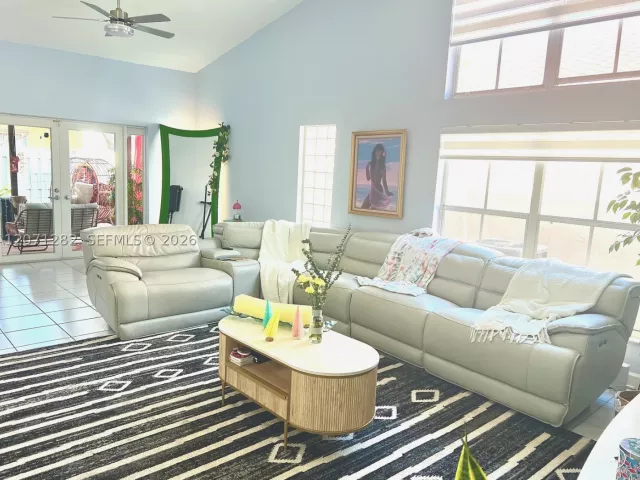 Продажа дома по адресу 13249 NW 9 LN - фото 9301935