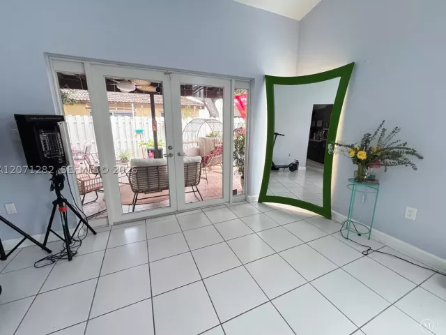 Продажа дома по адресу 13249 NW 9 LN - фото 9301937