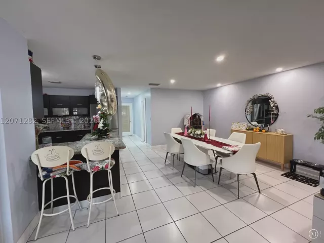 Продажа дома по адресу 13249 NW 9 LN - фото 9301947