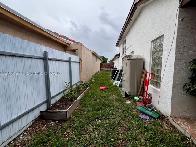 Продажа дома по адресу 13249 NW 9 LN - фото 9301968
