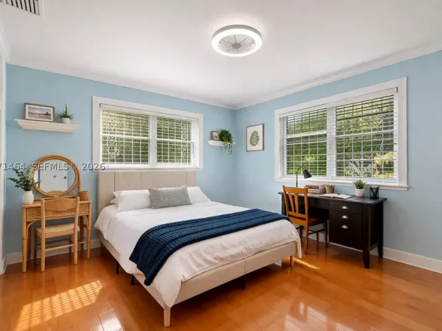 Продажа дома по адресу 5775 SW 57th Ter - фото 9299374