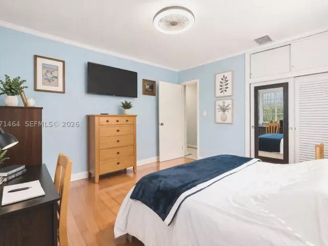 Продажа дома по адресу 5775 SW 57th Ter - фото 9299375