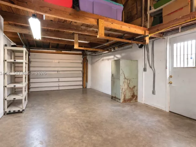 Продажа дома по адресу 5775 SW 57th Ter - фото 9299384