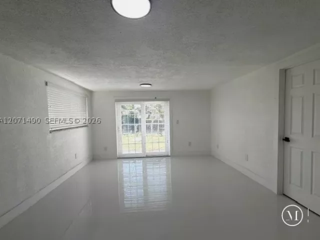 Продажа дома по адресу 3930 NW 187th St - фото 9296191