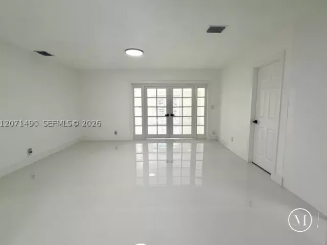 Продажа дома по адресу 3930 NW 187th St - фото 9296192