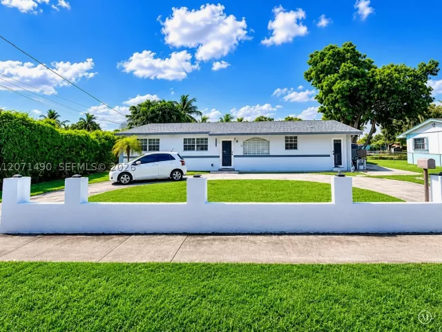 Продажа дома по адресу 3930 NW 187th St - фото 9296177