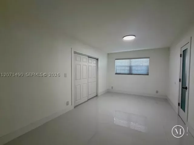 Продажа дома по адресу 3930 NW 187th St - фото 9296182