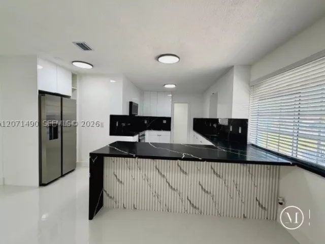 Продажа дома по адресу 3930 NW 187th St - фото 9296183