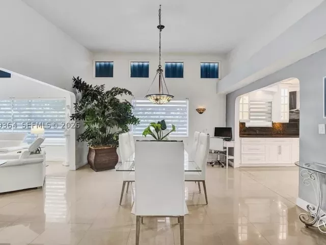 Продажа дома по адресу 1750 71st St - фото 9326417