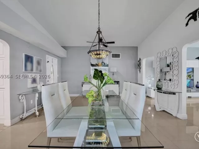 Продажа дома по адресу 1750 71st St - фото 9326419
