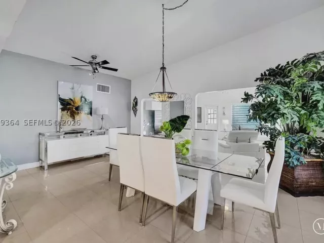Продажа дома по адресу 1750 71st St - фото 9326420