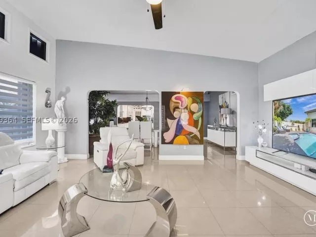Продажа дома по адресу 1750 71st St - фото 9326433