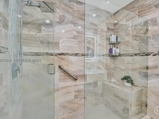 Продажа дома по адресу 1750 71st St - фото 9326440