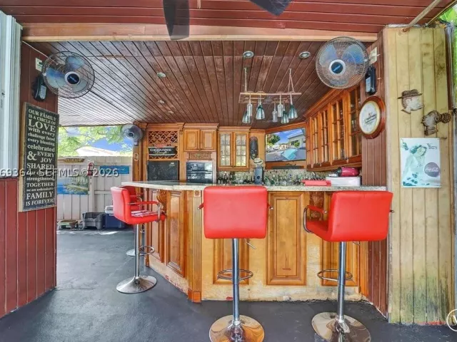 Продажа дома по адресу 1750 71st St - фото 9326461