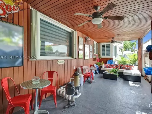 Продажа дома по адресу 1750 71st St - фото 9326464