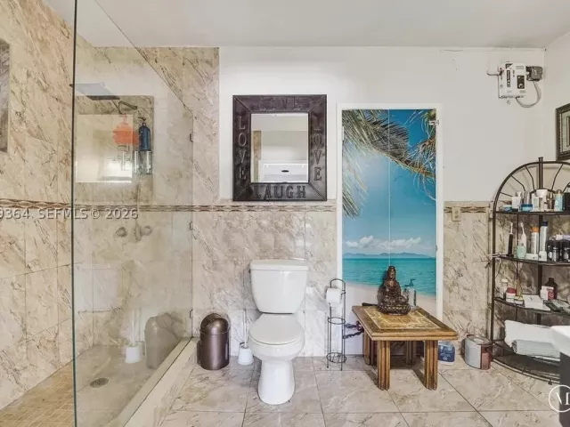 Продажа дома по адресу 1750 71st St - фото 9326475