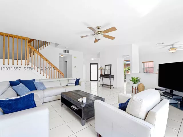 Продажа дома по адресу 20714 NW 3rd St - фото 9305962