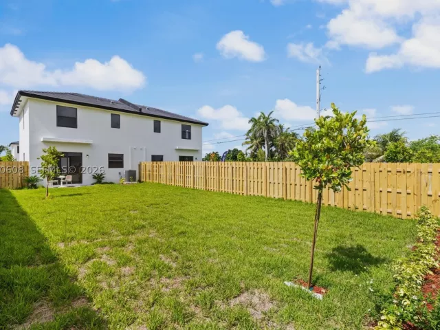 Продажа дома по адресу 13309 SW 265th Ter - фото 9296629