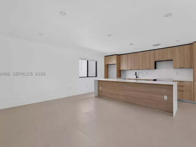 Продажа дома по адресу 1889 NW 47th Ter - фото 9296796