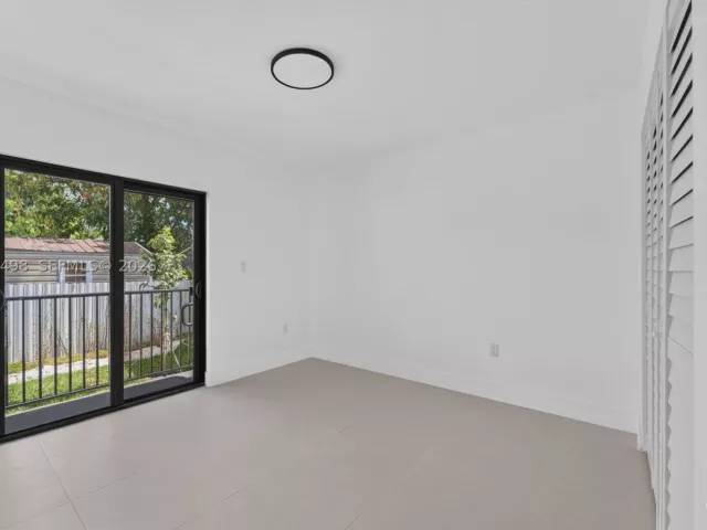 Продажа дома по адресу 1889 NW 47th Ter - фото 9296809