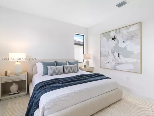 Продажа дома по адресу 13325 SW 265th Ter - фото 9296604