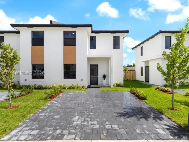 Продажа дома по адресу 13325 SW 265th Ter - фото 9296595