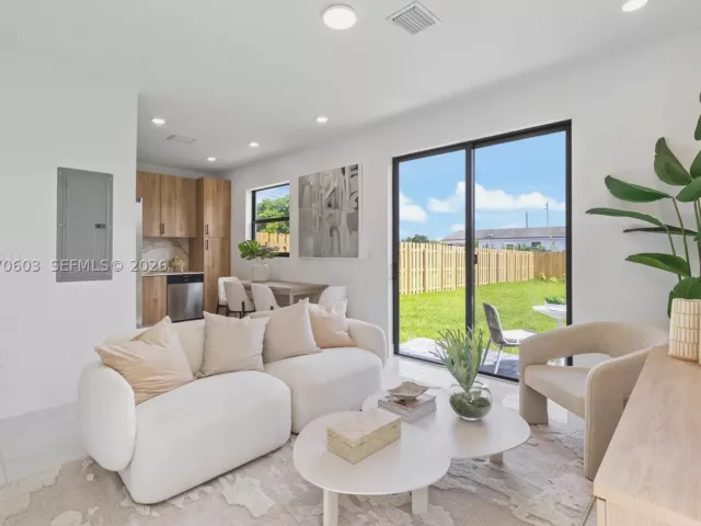 Продажа дома по адресу 13325 SW 265th Ter - фото 9296597