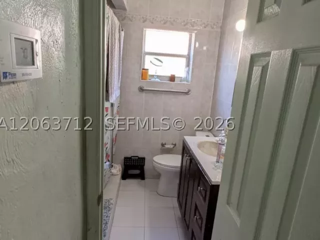 Продажа дома по адресу 1655 SW 20th St - фото 9296985