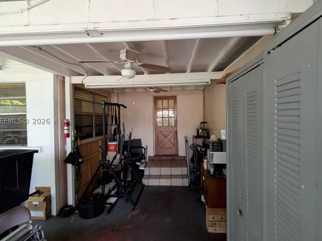 Продажа дома по адресу 1655 SW 20th St - фото 9297000